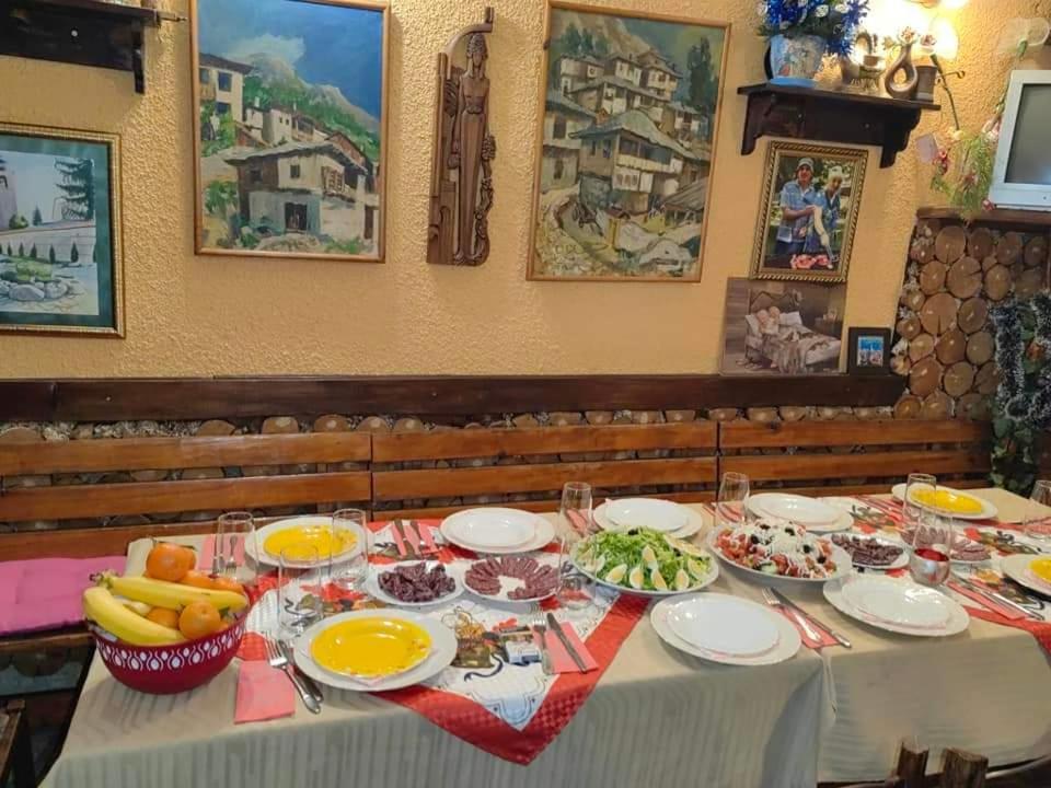 Family Hotel Santo Бансько Екстер'єр фото