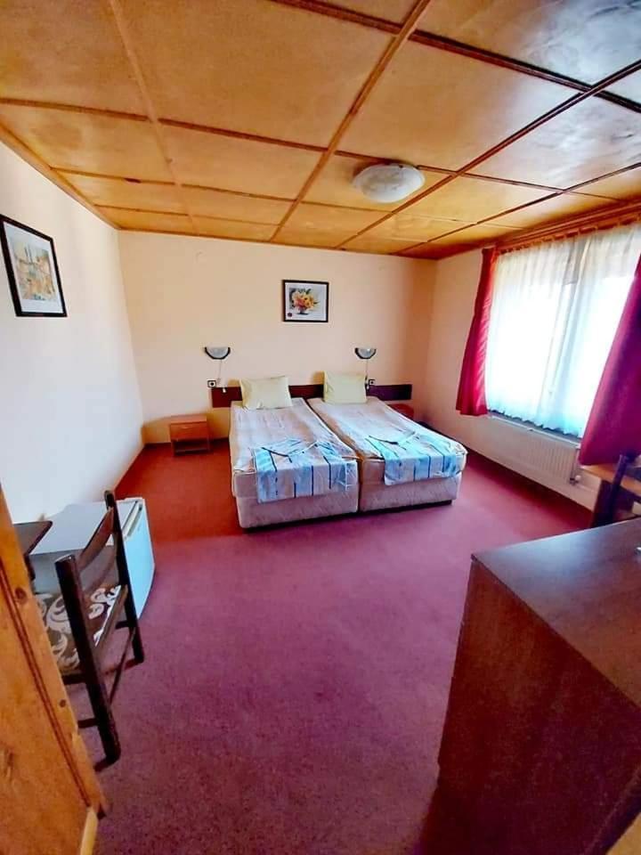 Family Hotel Santo Бансько Екстер'єр фото